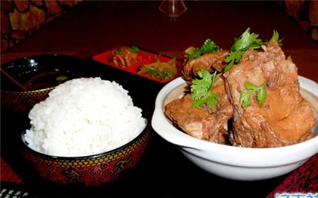 关于排骨饭的说说,青岛排骨米饭