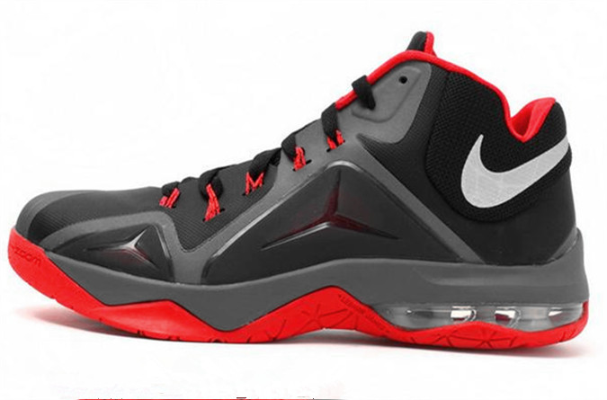 詹姆斯使节12和使节11哪个好,詹姆斯使节13好还是使节12好