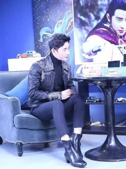 杨幂秋冬新款靴,杨幂热巴唐嫣同款