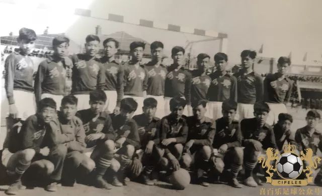 「津门足坛双百颂」金光荣——金色光芒，荣耀芳华