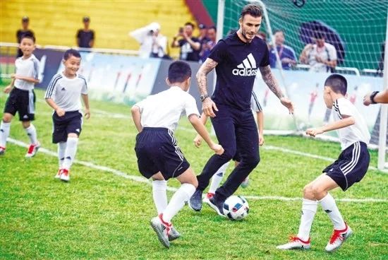 想要踢好球应该怎么做,想要踢好足球该怎样训练