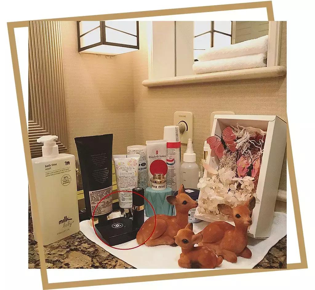 李小璐化妆台护肤品,李小璐化妆照片大全