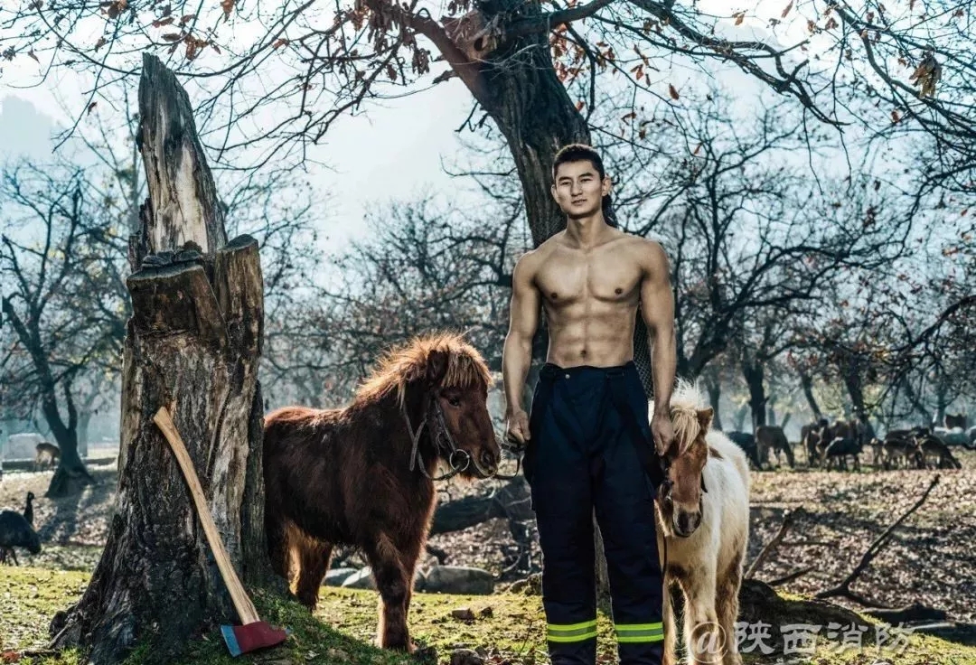 中国消防员肌肉男电影叫什么,消防员肌肉写真