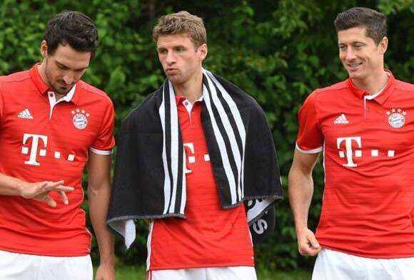 盘点足球绝代双骄,足坛的搞笑组合