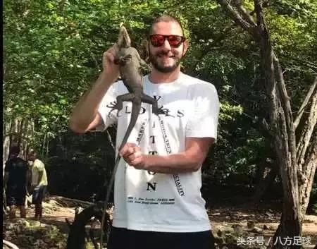 2017年足坛发生的重要事件,2016足坛十大催人泪下的瞬间