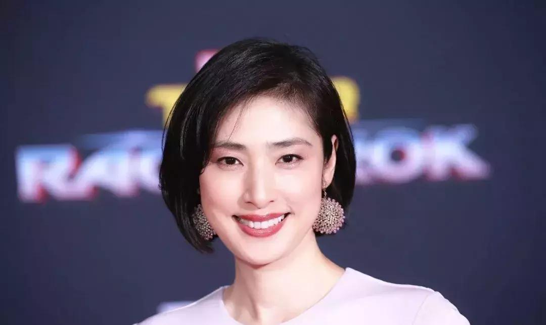 2017年，朋友圈里的人设太多，朋友都不够用了