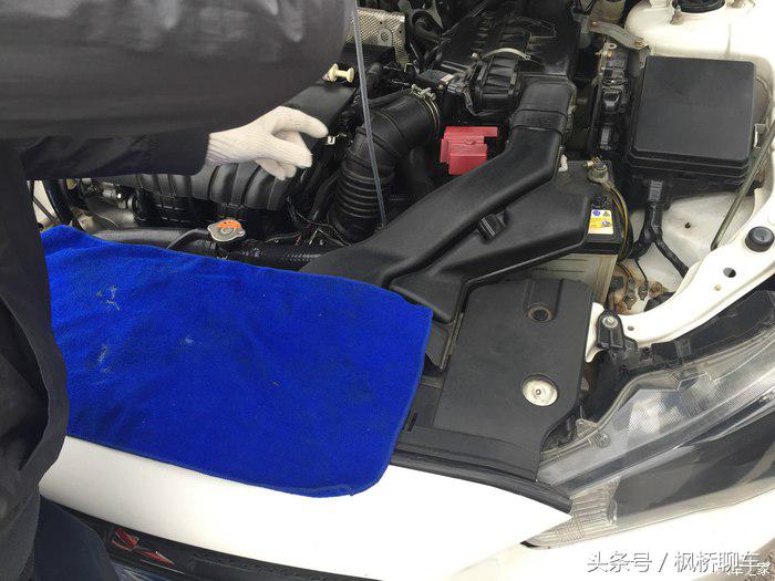 5万公里换变速箱油需要换滤芯吗,5万公里用什么方式更换变速箱油