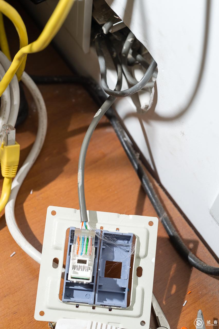 netgear路由器夜鹰r7000,netgear夜鹰r7000路由器