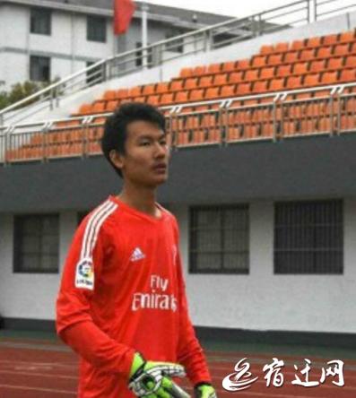 告别2019我们一起努力奋斗,你好2018的歌曲