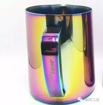 新手选咖啡拉花针还是拉花缸好,拉花拿铁用什么花缸好