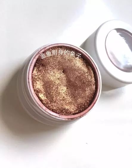 网红产品哪家强？55达人来帮忙！真诚不套路的试色，让你找对网红美妆的正确方式！