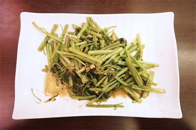 桃园中坜这家星马料理餐厅“海南鸡”超级滑嫩Q弹！