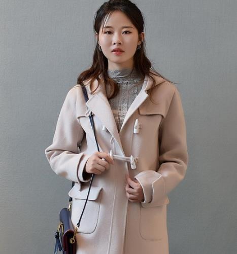 冬天大衣怎么选既高级经典又保暖,寒冬暮雪大衣