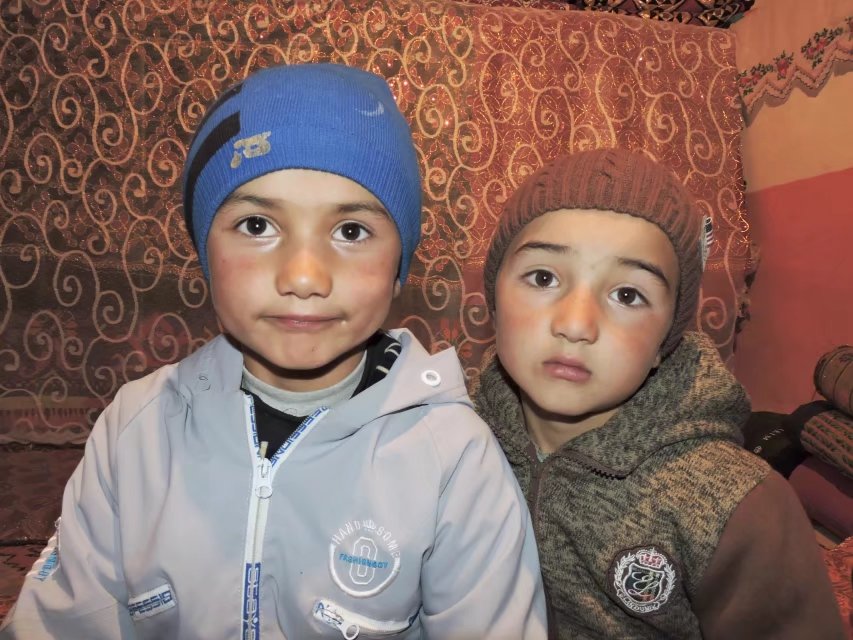 探秘帕米尔高原塔吉克族,帕米尔高原上的塔吉克族族人