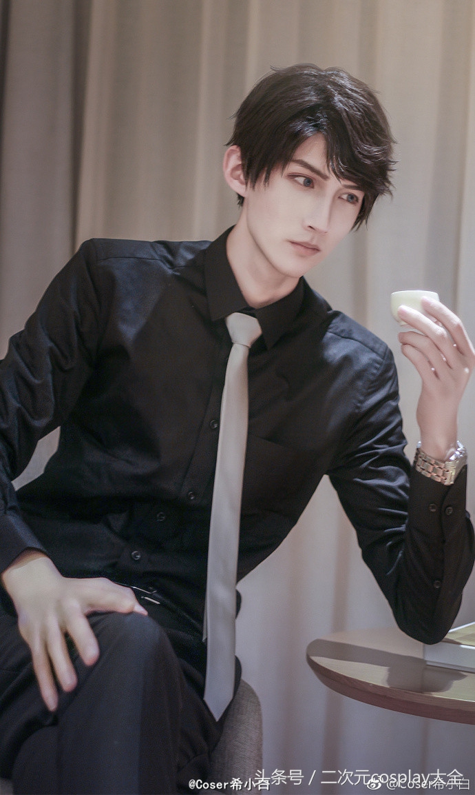 国内比较知名的女cos李泽言,恋与only李泽言cos