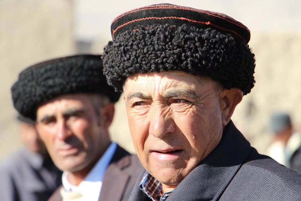 探秘帕米尔高原塔吉克族,帕米尔高原上的塔吉克族族人