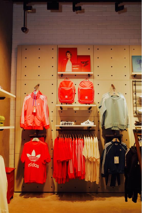 杭州阿迪达斯直营店都有哪些,阿迪达斯杭州店