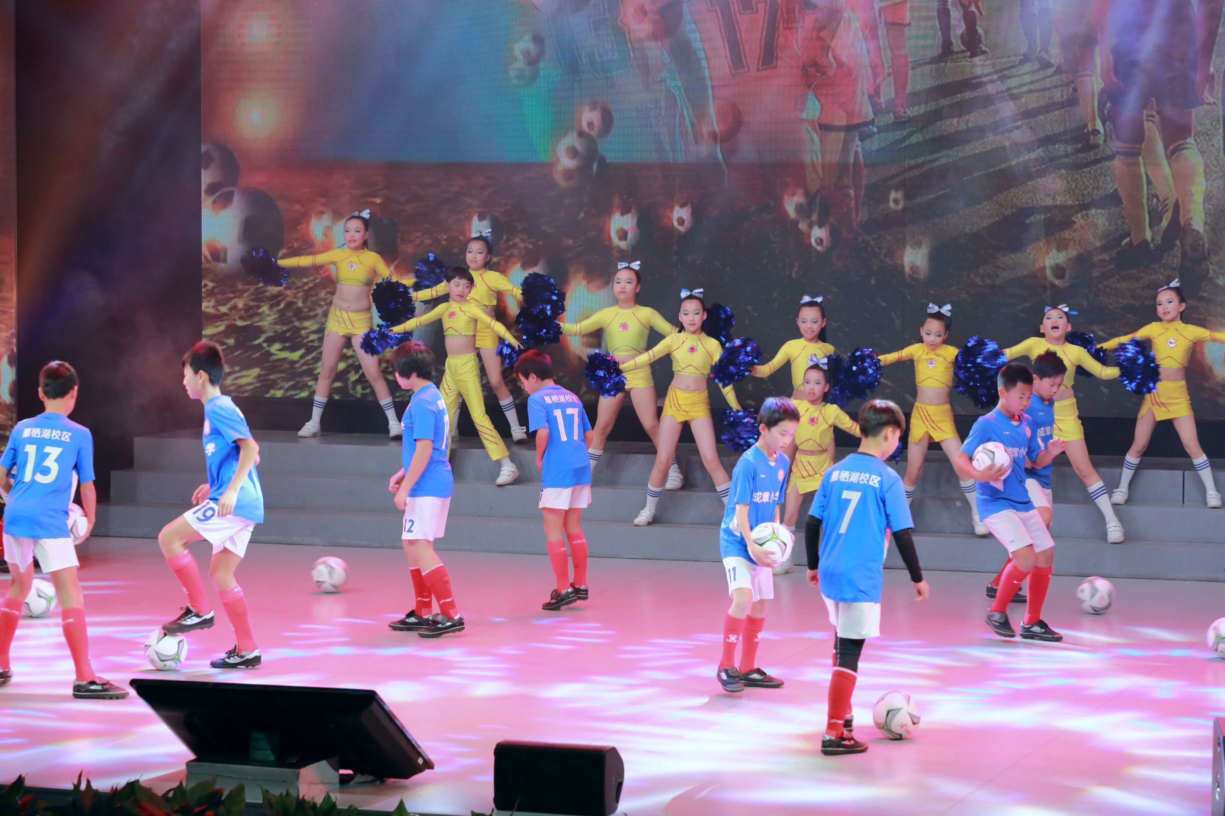 少年足球秀表演,足球秀表演