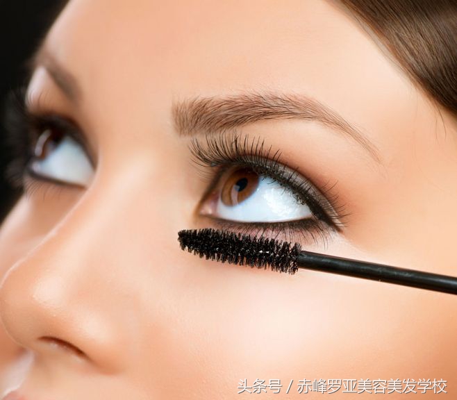 如何正确涂睫毛膏视频,怎样正确的涂睫毛膏