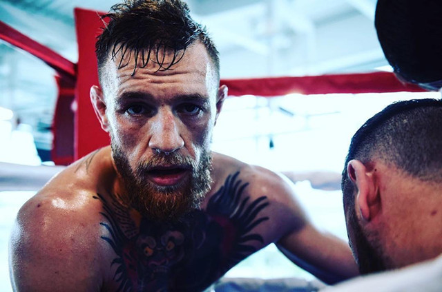 鐩村嚮鎷冲嚮閫夋墜鑰虫湹,鐩村嚮鎼忓嚮