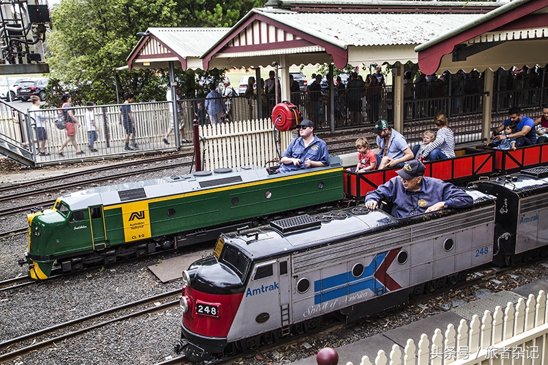 铁轨小火车亲子乐园,钻石铁轨迷你世界