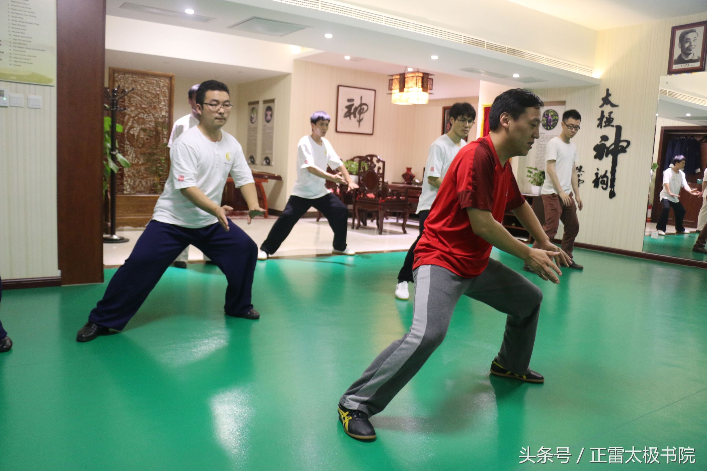 拿住“放”字练松功|八面撑圆地放开