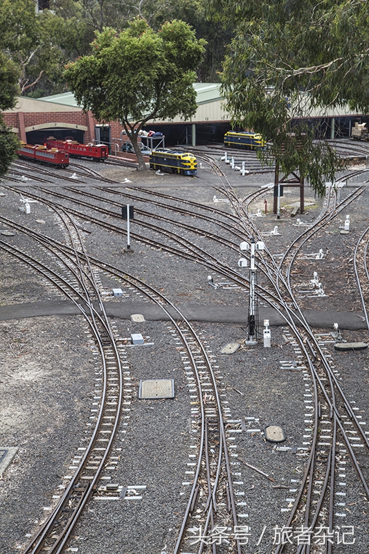 閽荤煶璋峰皬鐏溅,杩蜂綘鐏溅閾佽矾