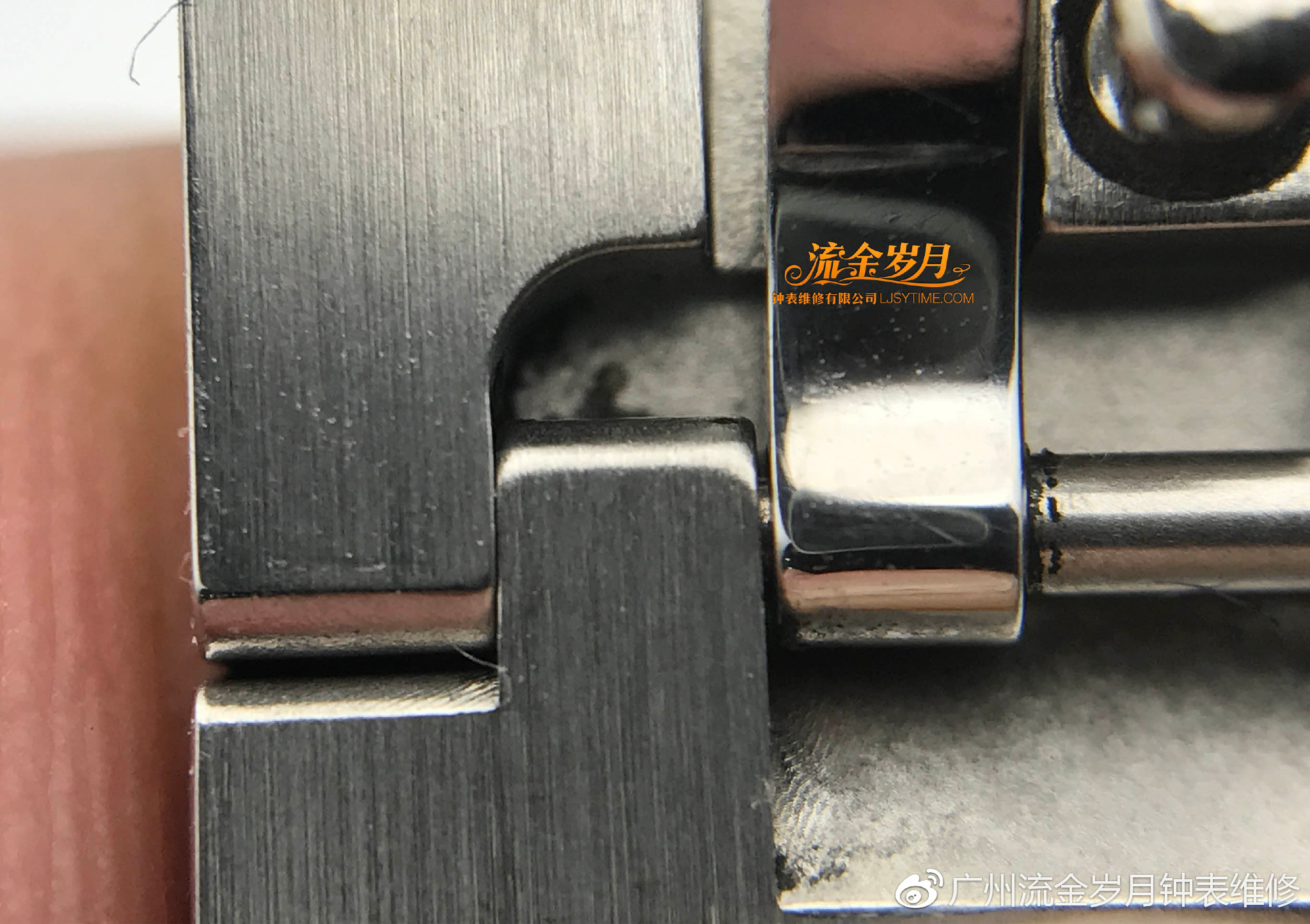 欧米茄8500是什么,欧米茄碟飞8500明亮之白价格