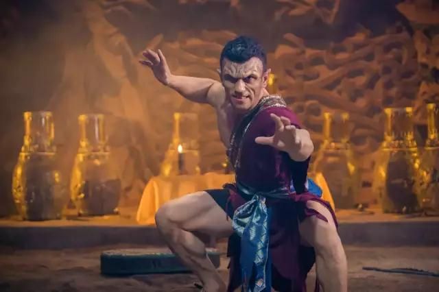 林正英如果没死僵尸片发展会好吗,林正英为啥拍僵尸片就火了