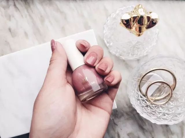 比较单调的指甲油推荐一下,好用的指甲油推荐夏季美甲