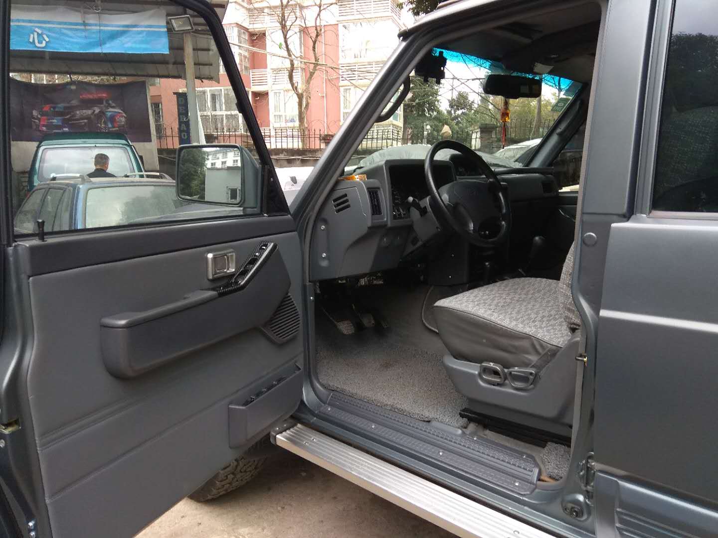 老大爷一个人的视频,运良途乐y60翻新