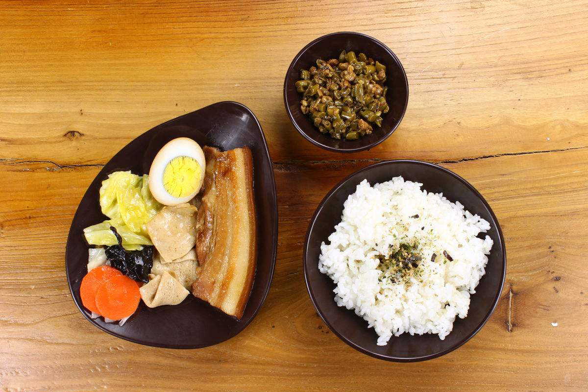 济宁名吃甏肉干饭牛肉板面套餐,济宁名吃林松早餐甏肉干饭怎么样