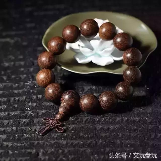 木质手串能直接用手盘吗,可以盘红的木质手串有哪些