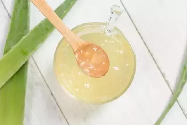 女神必备：养颜花果茶