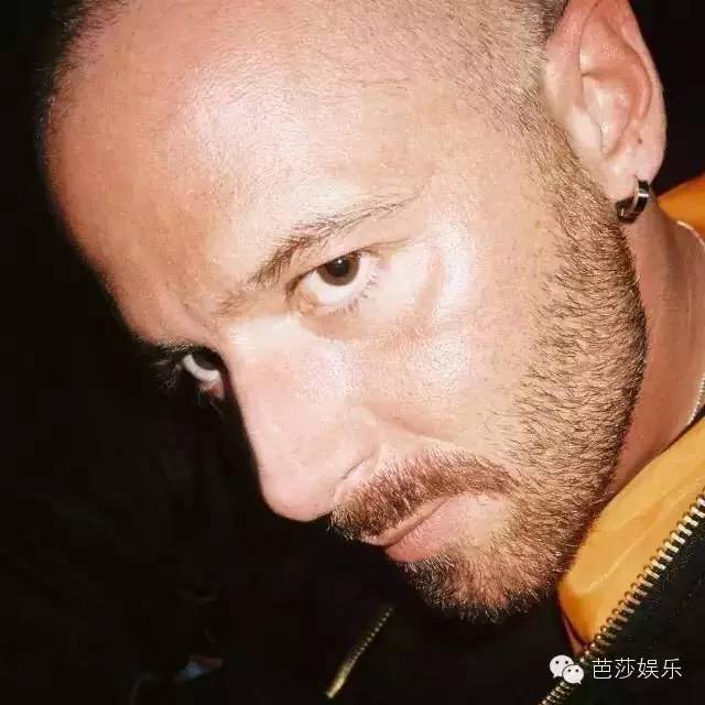 林允儿牛仔裤街拍,林允儿穿牛仔裤视频