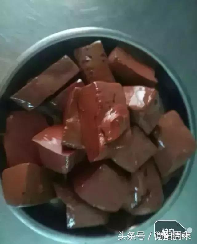 热气腾腾驴肉火锅看着就好吃,特色滋补驴肉火锅