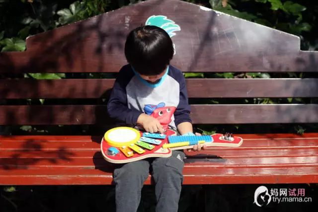 试玩|Hape*合六**一酷炫吉他,给宝宝多彩的音乐启蒙