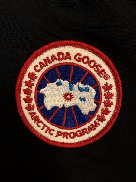 怎么分辨真假moncler羽绒服漫画图,monlambo羽绒服怎么辨别真假