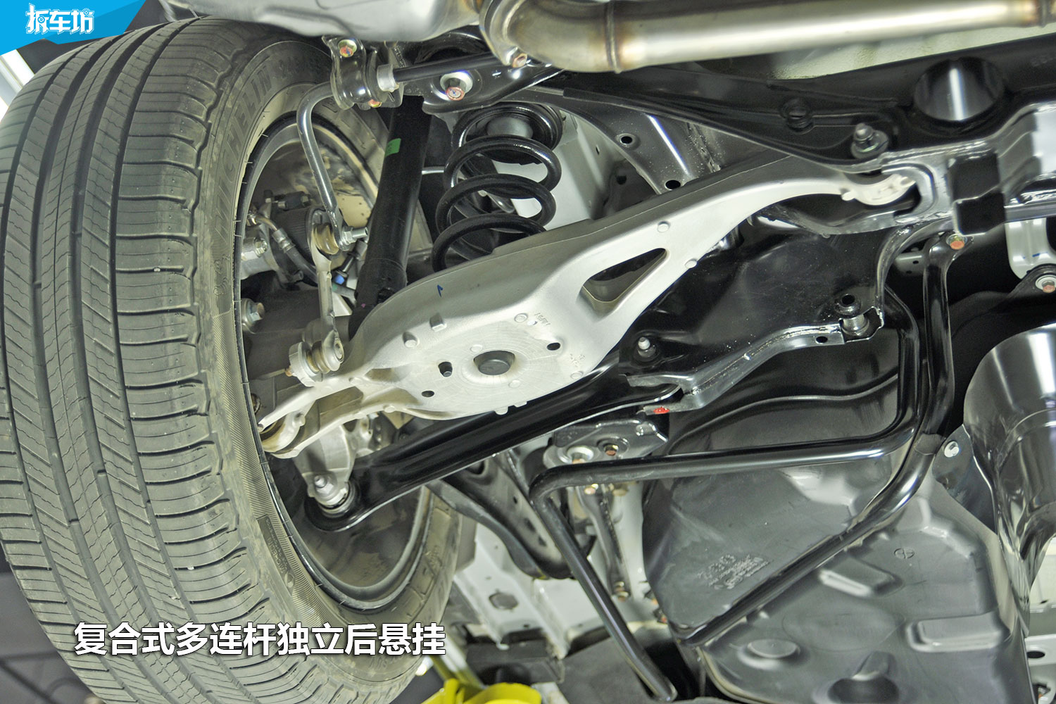 大冰块拆解本田冠道视频,本田urv与冠道对比拆解