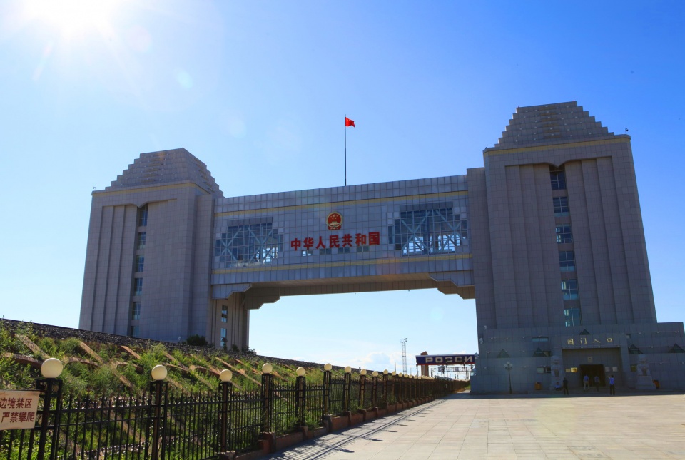 为了看一场正宗俄罗斯热舞表演，我们千里迢迢地来到了满洲里