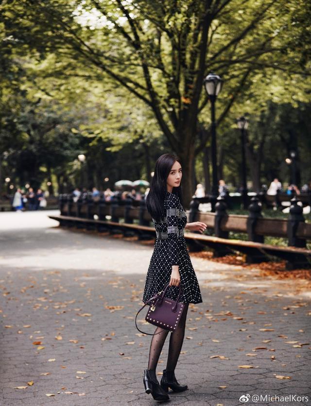 带货女王“杨幂”成为MK全球代言人，她是否能成功拯救“MK”