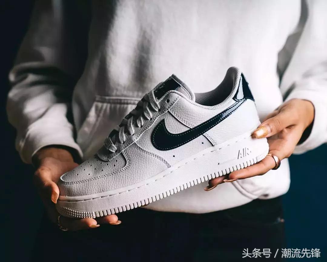 怎样看待买潮牌都买假的的人,买潮牌的人