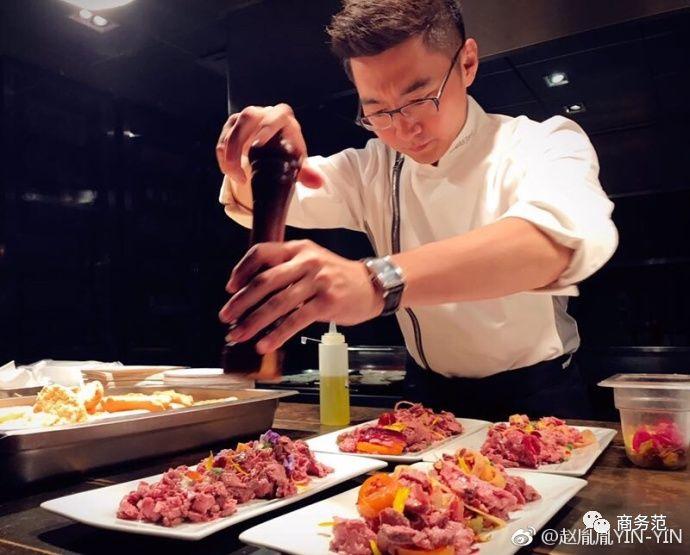 赵胤胤自身就有音乐天赋,赵胤胤谈钢琴家转行