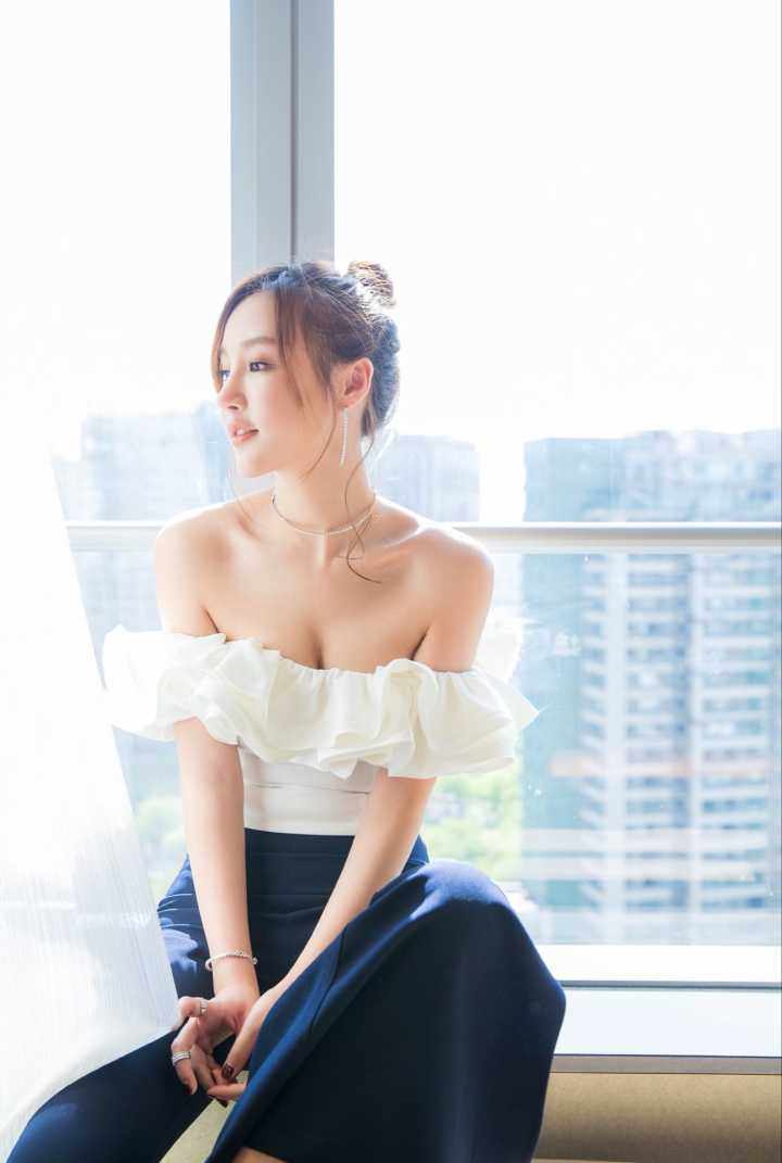 她当年被称网红鼻祖,她曾被誉为2017第一网红