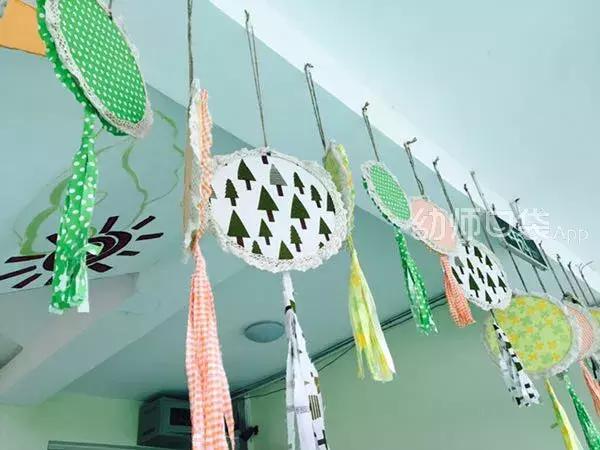 幼儿园废旧纸箱走廊环创吊饰双面,用废旧物品做关于冬天的手工吊饰