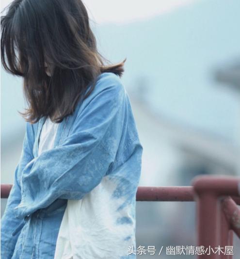 如何追到自己喜欢的同桌男生,怎么样帮闺蜜追到喜欢的男生