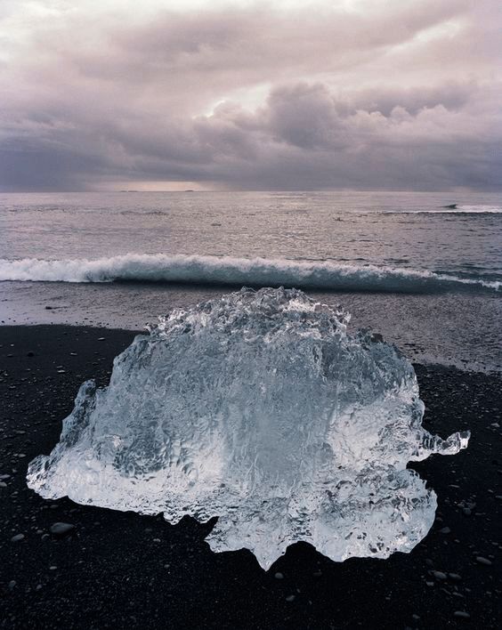地球末端的冰岛，电影中的史前、末日、外太空、异世界