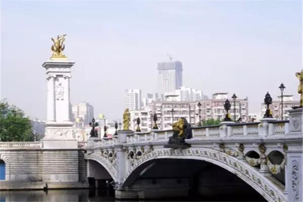 出境旅游需要身份证,出国游玩身份证办理