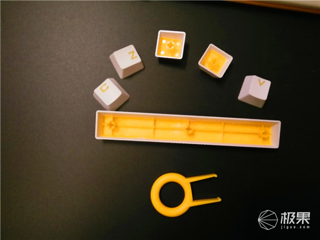 我生活工作中的白马王子，612机械键盘体验