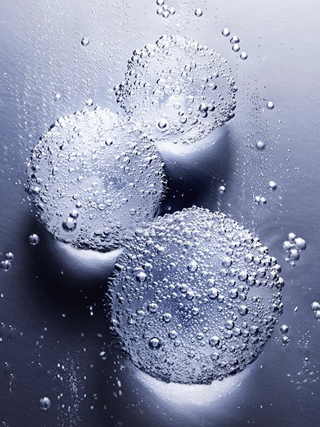 深入补水保湿呵护肌肤,深入修护肌底